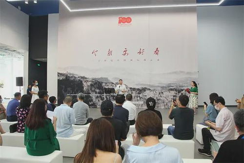 今朝更好看 北大資源天竺藝術中心展覽開幕，老廠房華麗變身藝術殿堂